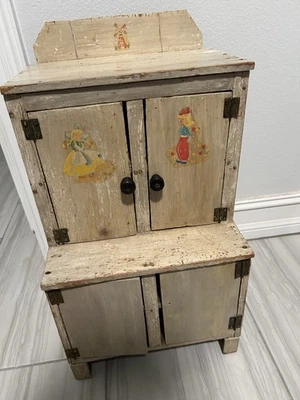 Antiguo Armario Hutch Vintage Talla Infantil PASO ATRÁS Pintado Muestra de Vendedor Foto 1 de 4