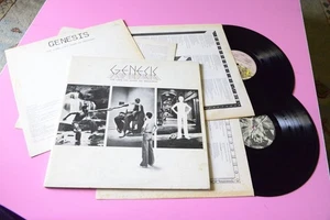 GENESIS 2LP THE LAMB LIES DOWN ITALY ORIG 1974 NM ! CON INSERTI !!!! - Picture 1 of 1