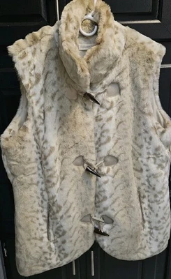 Acogedor chaleco cálido Coldwater Creek súper suave de piel sintética talla 1X 16W-18W estampado animal  Foto 1 de 4