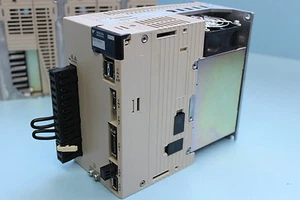 Yaskawa Servopack SGDV-120A15A 1,5kw, 1 Stück, gebraucht, kostenloser Expressversand - Bild 1 von 6