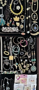79 Vintage to now lot mixed necklace ring bracelet wearable some new - Bild 1 von 20