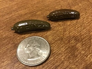 2 Heinz Pickle Pins - Picture 1 of 6