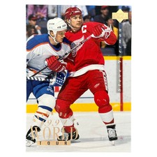 1994-95 Upper Deck - World Tour ! Steve Yzerman
