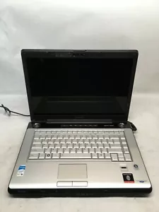 Toshiba Satellite A205-S4617 Laptop For Parts/Repairs Powers On No Video JR - Picture 1 of 9