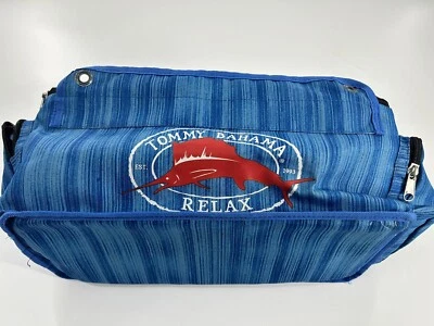 Enfriador de viaje suave Tommy Bahama Relax. Azul a rayas aislante. Foto 1 de 4