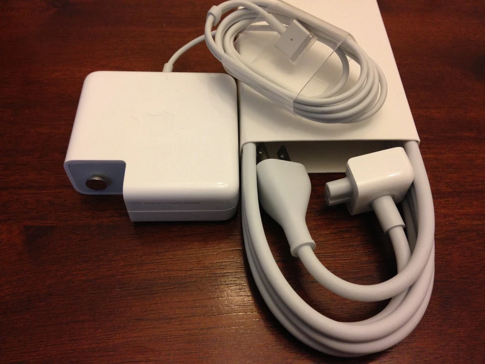 ADAPTADOR DE ENERGIA AC GENUÍNO ORIGINAL APPLE MACBOOK PRO RETINA MAGSAFE 2 85W A1424 - Imagem 1 de 4