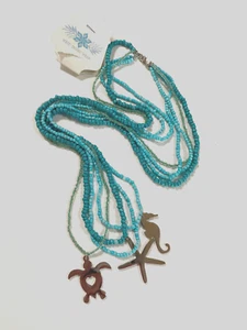 Perlenkette mit Seestern, Meeresschildkröte und Seepferdchen Charms Beachy Maritim - Bild 1 von 6