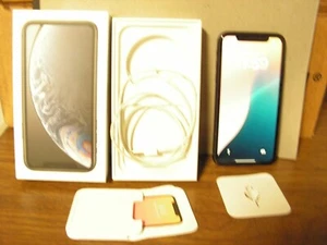Apple iPhone XR Unlocked 64GB - Afbeelding 1 van 10