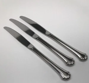 ONEIDA LTD "MIDTOWNE" STAINLESS 3 HOLLOW HANDLE DINNER KNIVES 9" Glossy - Picture 1 of 2