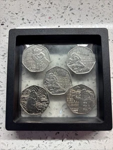 Paddington Bear 5er Set 2018/19 50p Cathedral, Tower x2, Palace, Station - Bild 1 von 4