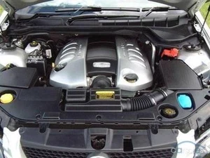 VE COMMODORE V8 RADIATOR TOP COVER PANEL BERLINA CALAIS SS SSV GENUINE GM NEW - Picture 1 of 2