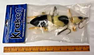 Kraken Giant Double Winged Creeper Crawler in Original Package 8" Model - Picture 1 of 3