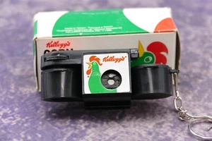 Kellogg's Corn Flakes Mini Appareil - Photo 110 Film Camera, Key Chain c1990 - Picture 1 of 5