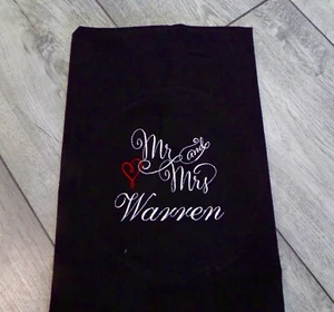 PERSONALISIERTE SERVIETTEN - HOCHZEIT - JUBILÄUMSGESCHENK - TOP TISCH - BESTICKT - Bild 1 von 1
