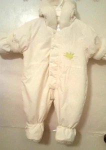 Nuevo sin etiquetas Traje de nieve blanco para niños talla infantil 6-9 meses - Imagen 1 de 4