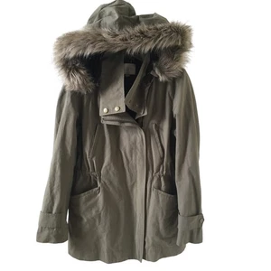 Utility Anorak Loft Jacke oliv mit Kapuze mit Kunstfellbesatz Größe S - Bild 1 von 6