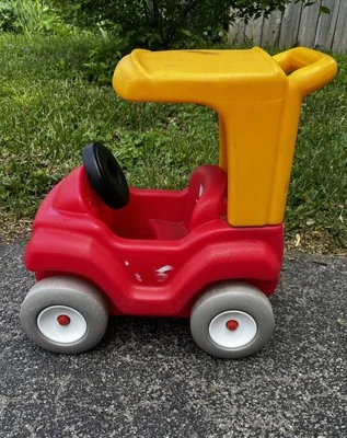 Coche de empuje paso 2 para muñeca bebé rojo y amarillo 20” de alto Foto 1 de 4