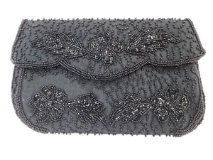 Cartera de noche Walborg Bélgica con cuentas negra con patrón floral forro satinado y bolsillo - Imagen 1 de 16
