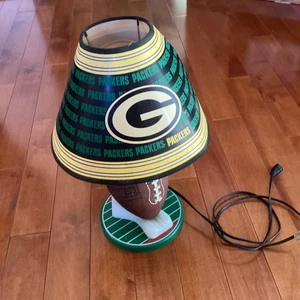 Green Bay Packers Lamp - Picture 1 of 8