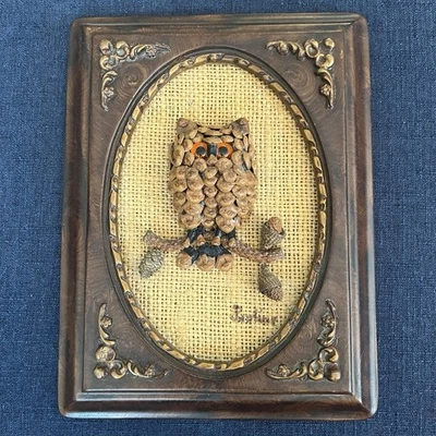 Fondo de arpillera de piña enmarcado arte búho 3D MCM de colección firmado por artista Foto 1 de 4