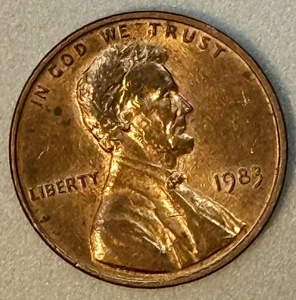 1983 No Mint Mark Circulated Red Lincoln Penny - Picture 1 of 2