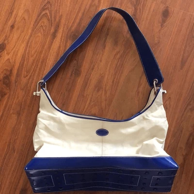 TOD’S Royal Blue and ivory handbag with leather trim. - Image 1 of 4