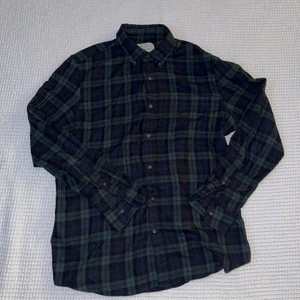 St Johns Bay Flannel Slim Medium Shirt Green Black Blue Plaid Mens Button New - Picture 1 of 4