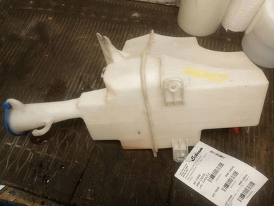 Wash Reservoir Hatchback GT Fits 18-20 ELANTRA 3026534 - Image 1 of 4