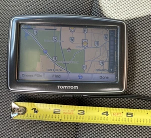 TomTom XL N14644 Touchscreen 4.5" GPS w/ Car Charger Bundle, Map Updated Tested - Picture 1 of 11