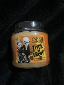 Yankee Candle Trick or Treat Candy crema di mais e burro vortice olografico senza top - Foto 1 di 5