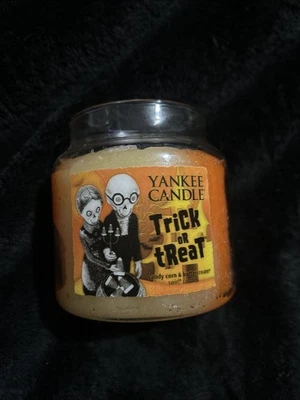Yankee Candle Trick Or Treat Candy Corn And Buttercream Swirl Holographic No Top - Image 1 of 4
