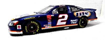 {2002 Taurus Elite #2 Miller Lite 1 из 1608 1:24 (подписано Расти Уоллесом) - Изображение 1 из 4