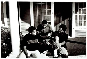 1991 Vintage Photo Cuba Gooding Jr Ice Cube Laurence Fishburne "Boyz N The Hood" - Picture 1 of 2