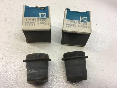 Par de bujes de brazo de control superior delantero GM 1982-2005 NOS 473786 Foto 1 de 4