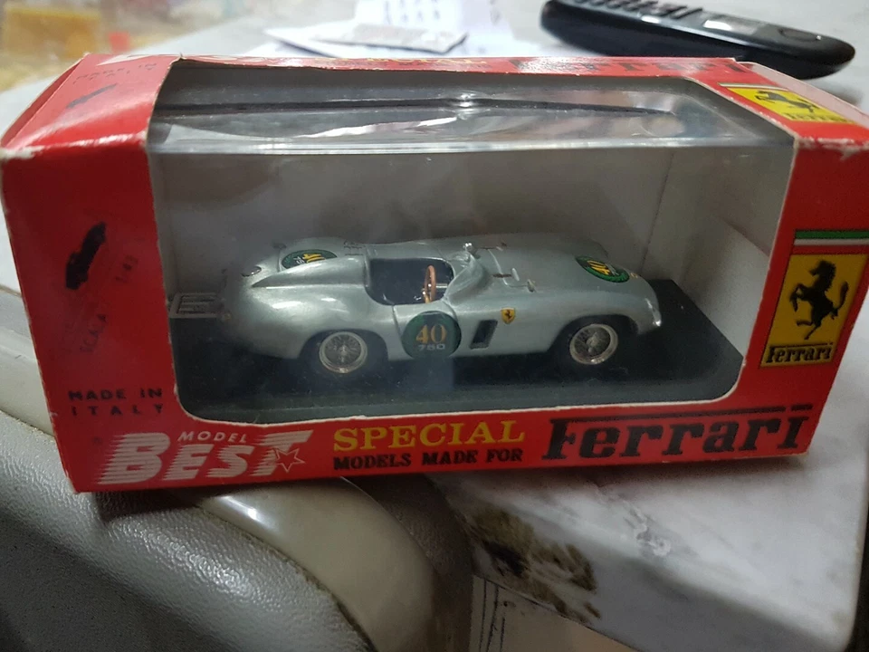 Model best Ferrari 750 Monza quarantesimo anniversario scala 143 teca lesionata - Immagine 1 di 1