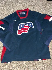 Nike USA OLYMPIC ICE HONEY Large IIHF World Championship Hockey Jersey BLUe - Picture 1 of 4