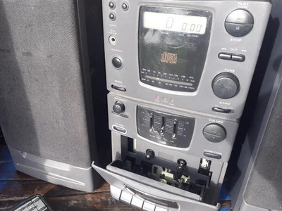 Matsui Mch 505p Cd Radio Cassette - Image 1 of 4