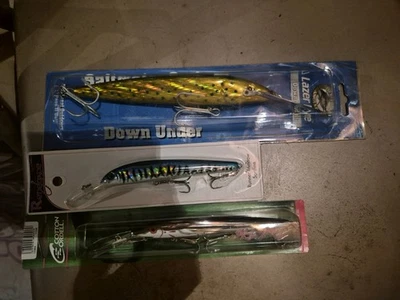 Señuelos de pesca nuevos en cajas Foto 1 de 4