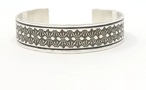Adrian Reeves Long Navajo Sterling Silver Cuff Bracelet Hand Stamped Stacker - Imagen 1 de 7