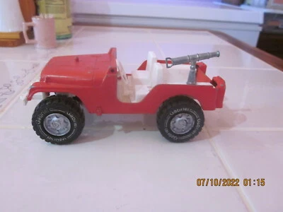 Литой винтажный красный огненный джип Hubley Gabriel - Изображение 1 из 4