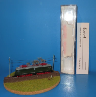 Kuehn TT 31710  E-Lok  BR 242  013 -1 der DR in OVP  #7703 - Bild 1 von 4