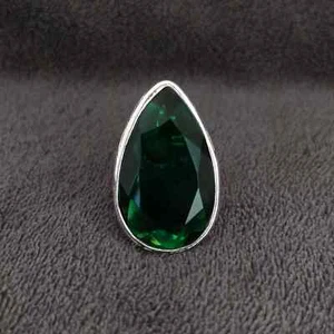 925 Sterling Silver Green Emerald Gemstone Beautiful Women's Gift Ring - Picture 1 of 4