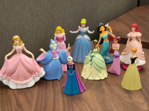 Disney Princess  3" PVC Figure Cake Toppers Lot Of 10 Cover