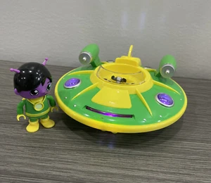 Ryans World Green Yellow UFO Space Ship Vehicle & Figure LIGHTS UP & Sounds HTF - Picture 1 of 11