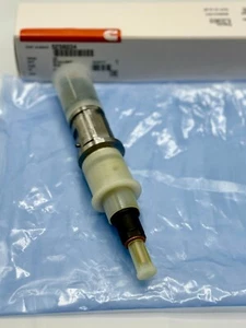 GENUINE OEM CUMMINS FUEL INJECTOR ISB B SERIES QSB 6.7 New 5256034PX 2012-2018 - Picture 1 of 6