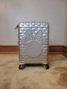 Limited Edition Minnie Mouse Disney Fūl Suitcase - 21" Carry On luggage - Picture 1 of 15