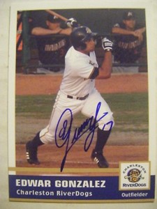 EDWAR GONZALEZ signed 2005 CHARLESTON RIVERDOGS baseball card AUTO VENEZUELA VZ