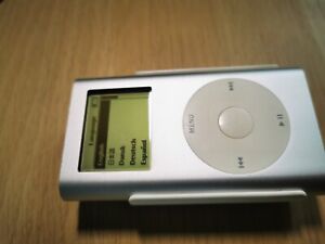 ORIGINAL vintage Apple iPod Mini silver 4GB A1051 2nd Generation factory reset