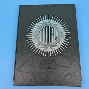 Anuario de colección anual 1968 Watertown High School Watertown Massachusetts - Imagen 1 de 5