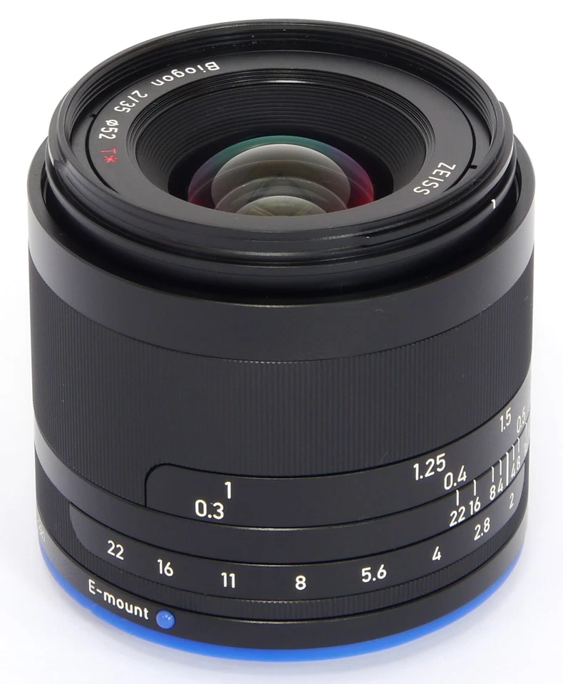 ZEISS Loxia BIOGON 2/35 Wide Angle Manual Focus 35mm F2 lens in Sony NEX E-MOUNT - Image 1 of 4